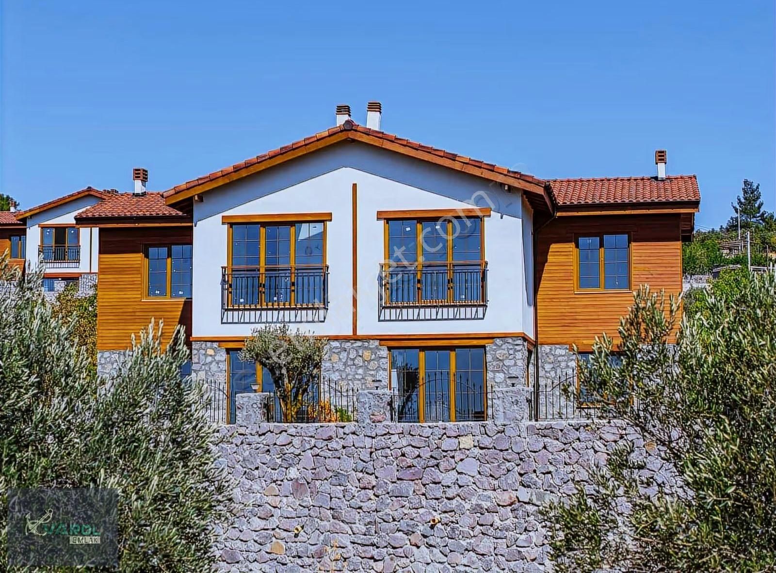 Çanakkale Ayvacık Sazlı Köyünde 1+1 Satılık Daire