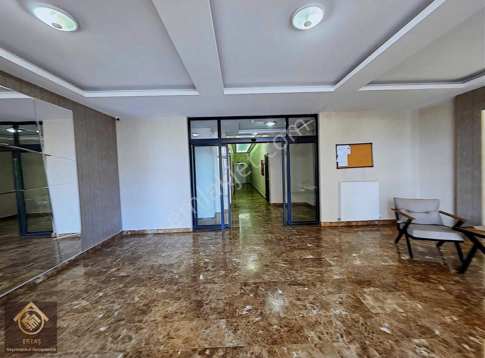 Zümrüt Mahallesinde 4+1 Sıfır Ayarında Satılık Lüks Daire - Görsel 12