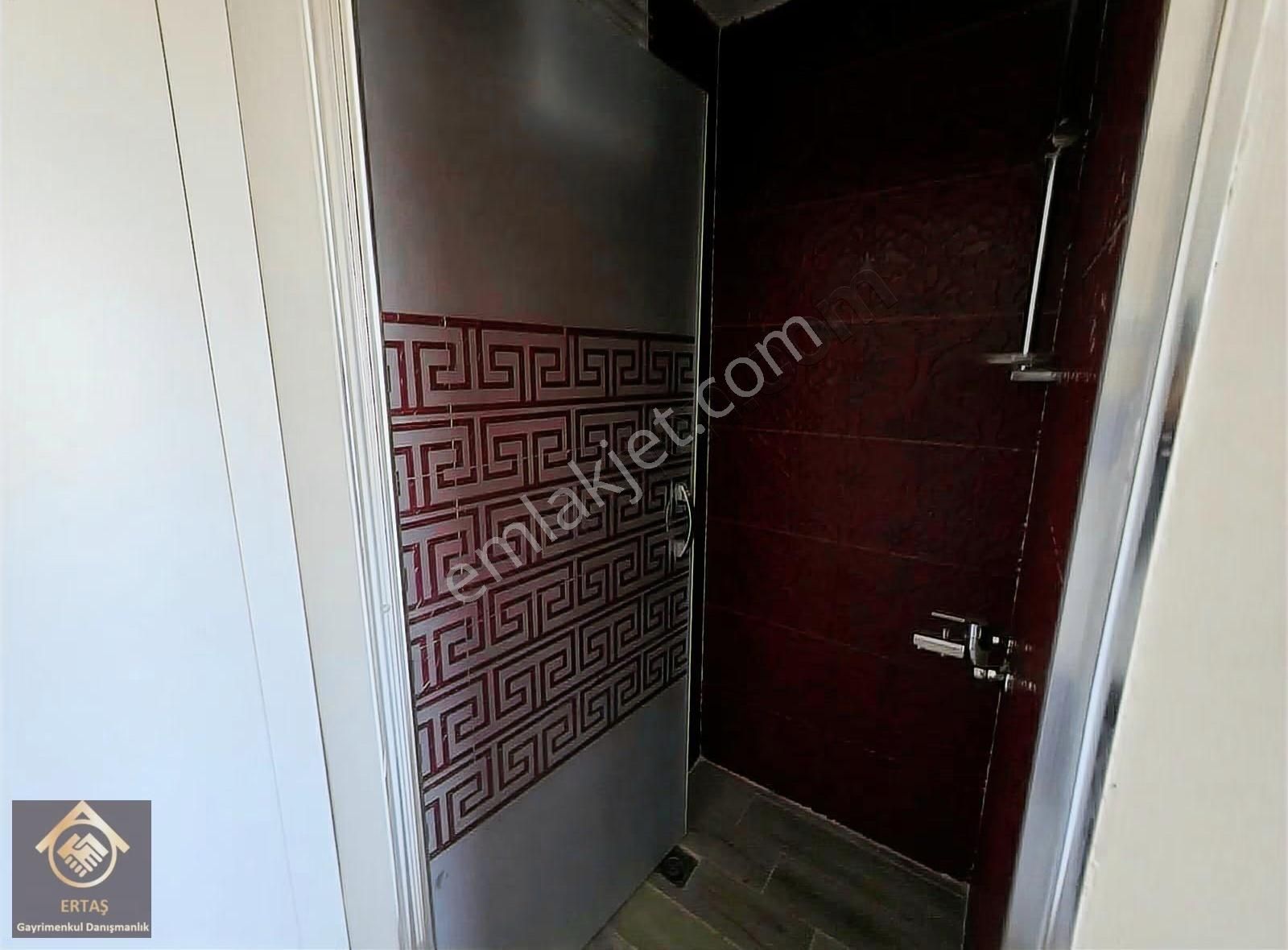 Zümrüt Mahallesinde 4+1 Sıfır Ayarında Satılık Lüks Daire - Görsel 7