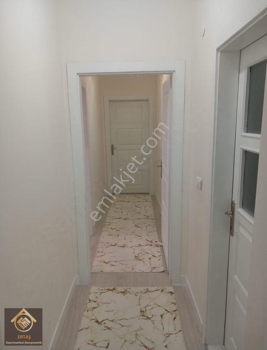 Mithatpaşa Mahallesinde 3+1 Satılık Daire - Görsel 10