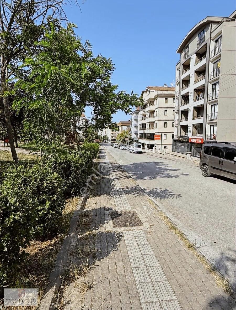 Trio Yaşam Merkezine 2 Dk Yürüme Mesafesinde 2+1 Eşyalı Daire - Görsel 5