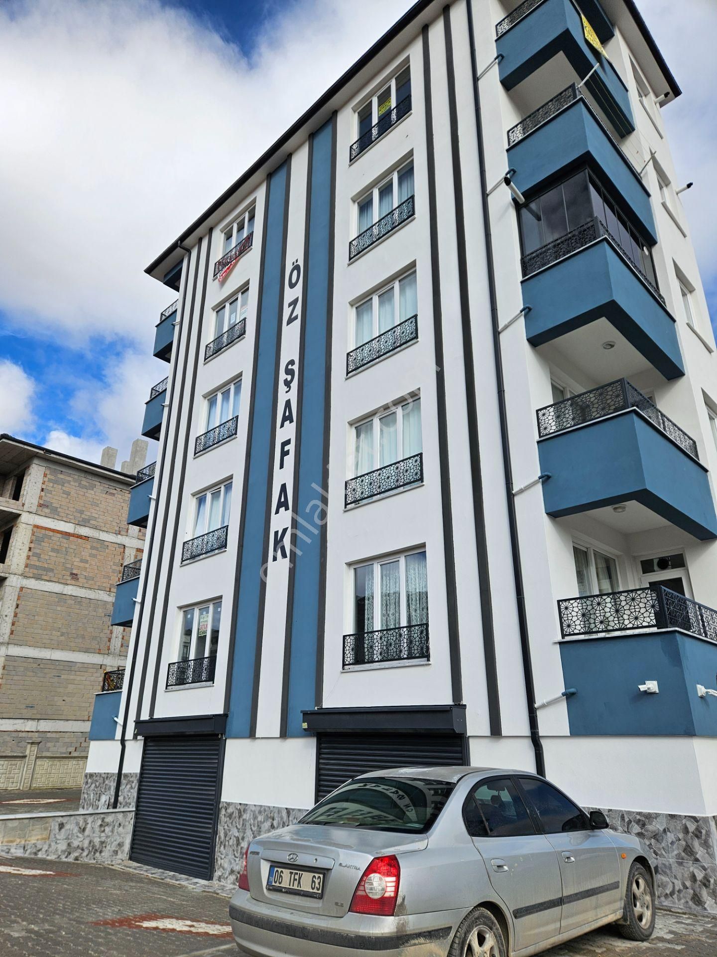 Sahibinden Hastane Caddesinde Kiralık 2+0 Lüks Sıfır Daire - Görsel 32