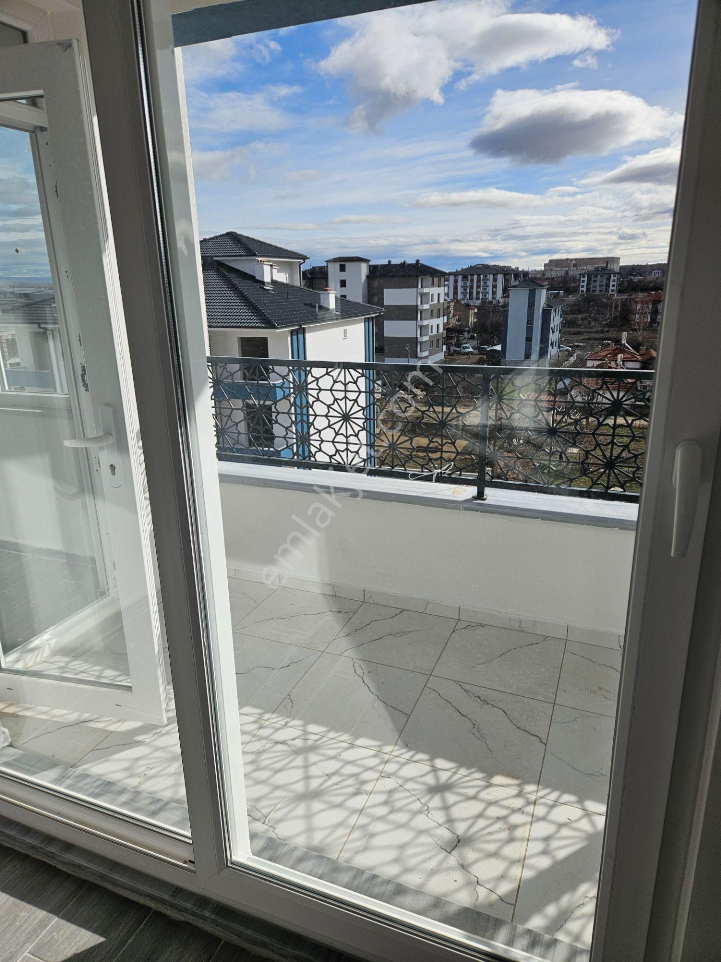 Sahibinden Hastane Caddesinde Kiralık 2+0 Lüks Sıfır Daire - Görsel 25