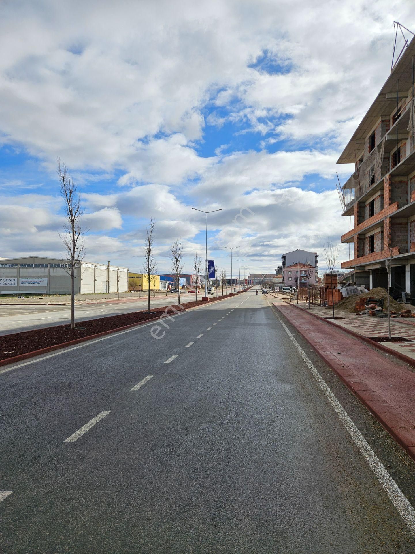 Sahibinden Hastane Caddesinde Kiralık 2+0 Lüks Sıfır Daire - Görsel 33