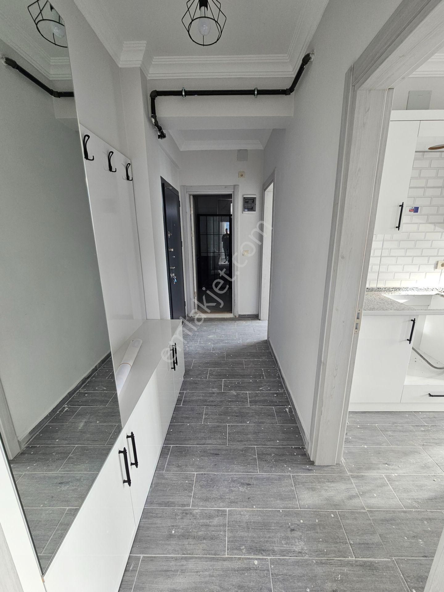 Sahibinden Hastane Caddesinde Kiralık 2+0 Lüks Sıfır Daire - Görsel 8