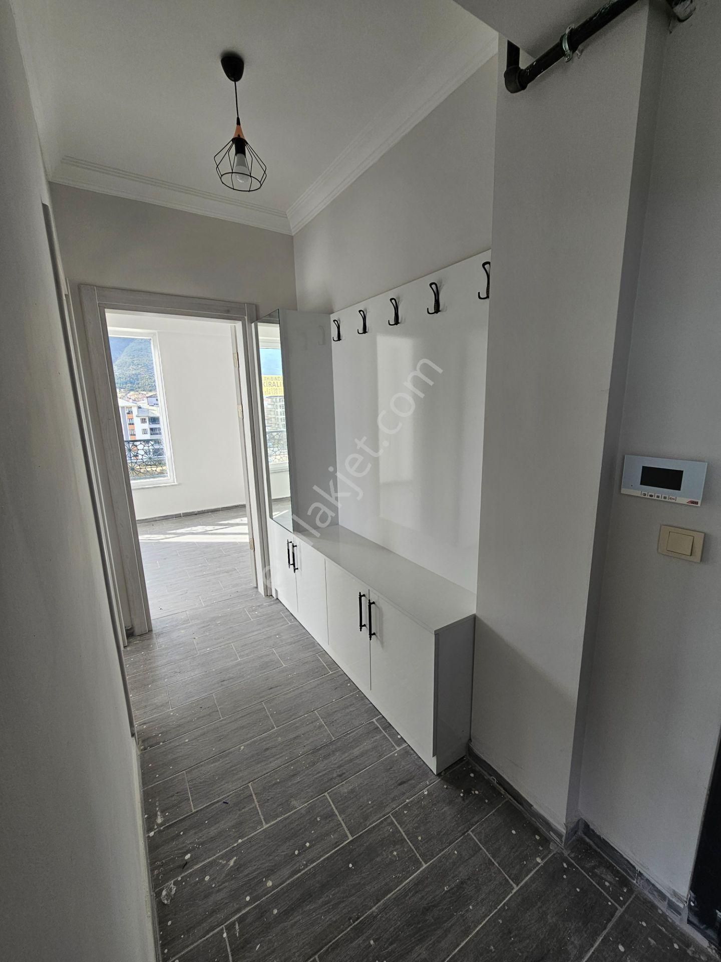 Sahibinden Hastane Caddesinde Kiralık 2+0 Lüks Sıfır Daire - Görsel 23