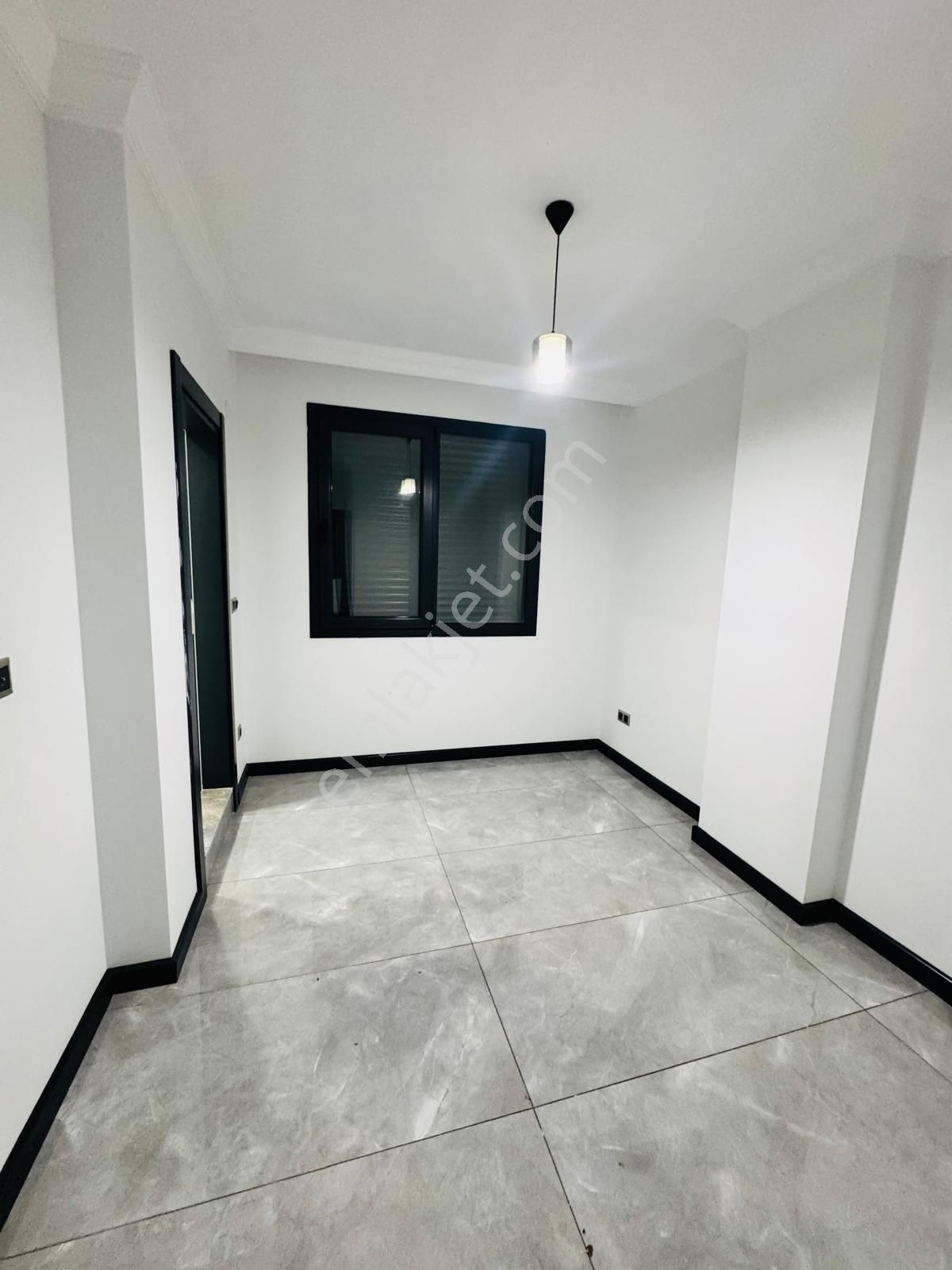 Didimde Satılık Havuzlu Güvenlikl Sitede Bahçeli Uygun Şık Villa - Görsel 19
