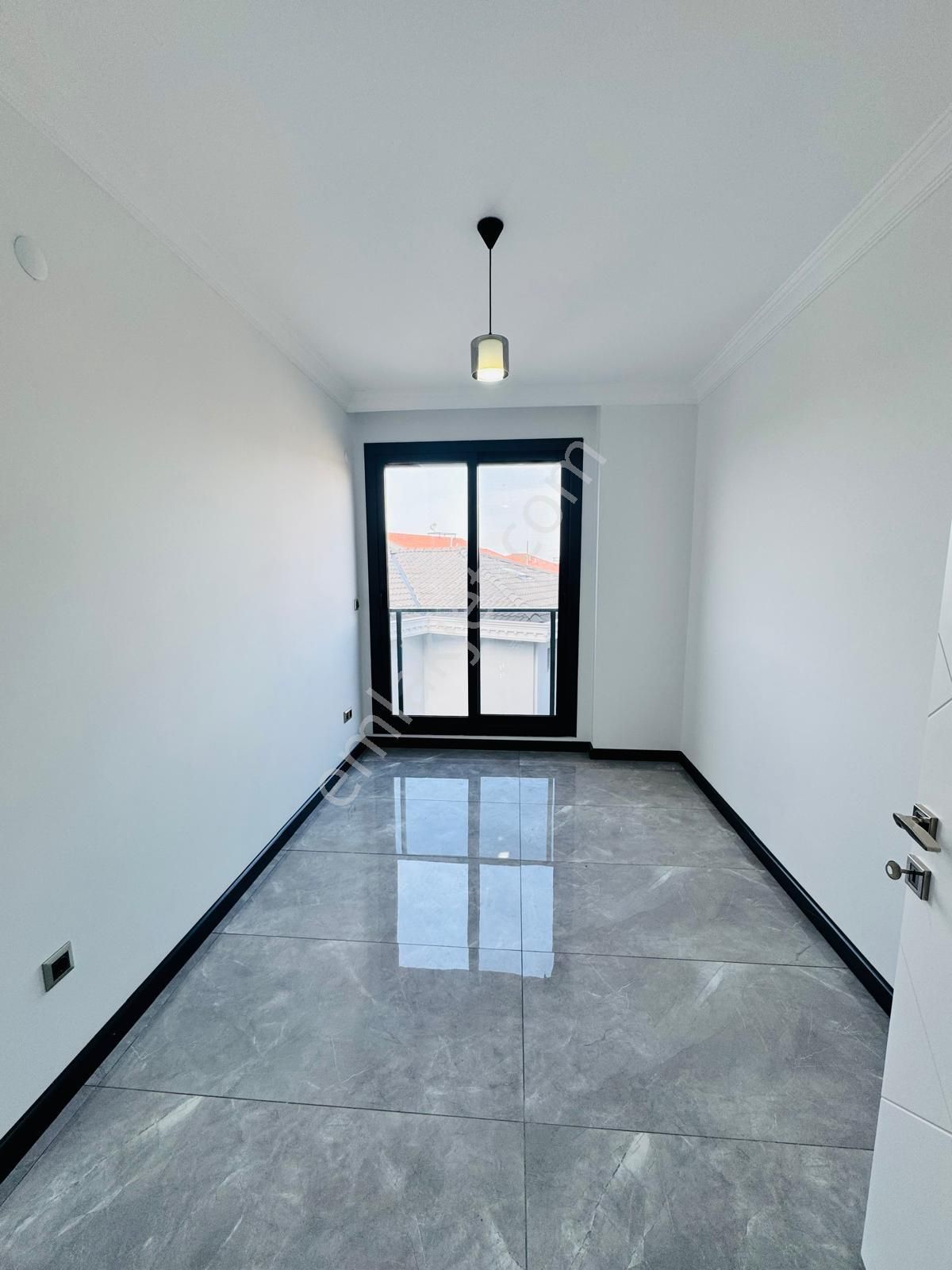 Didimde Satılık Havuzlu Güvenlikl Sitede Bahçeli Uygun Şık Villa - Görsel 20