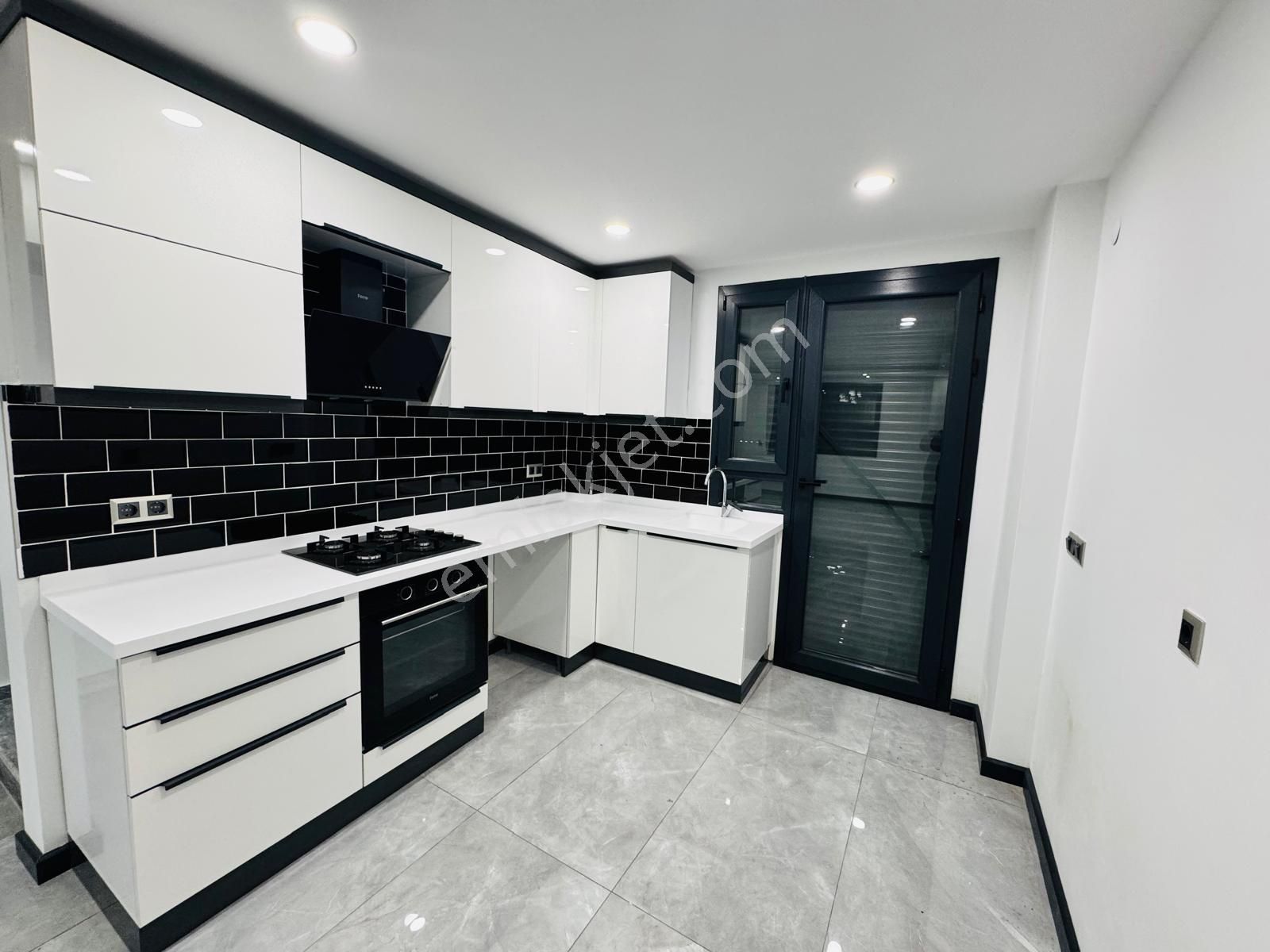Didimde Satılık Havuzlu Güvenlikl Sitede Bahçeli Uygun Şık Villa - Görsel 26