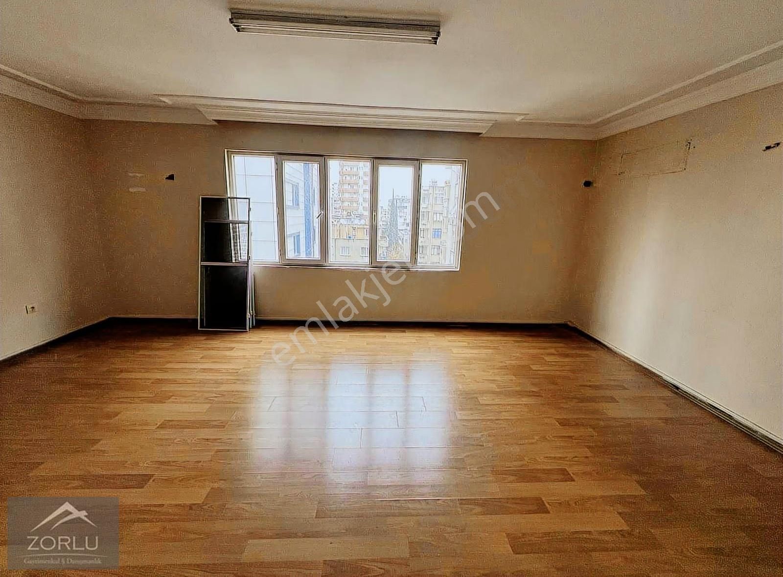 Zorlu'dan Reşatbey Mah.2+1 İster Daire İster Ofis