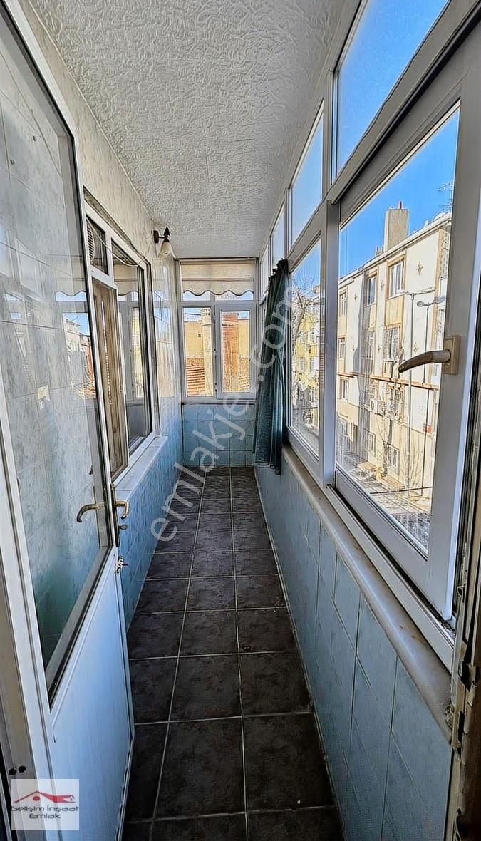 Gelişim Emlak`tan Masrafsız, Çift Cephe, Balkonlu, 80m², 2+1 - Görsel 10