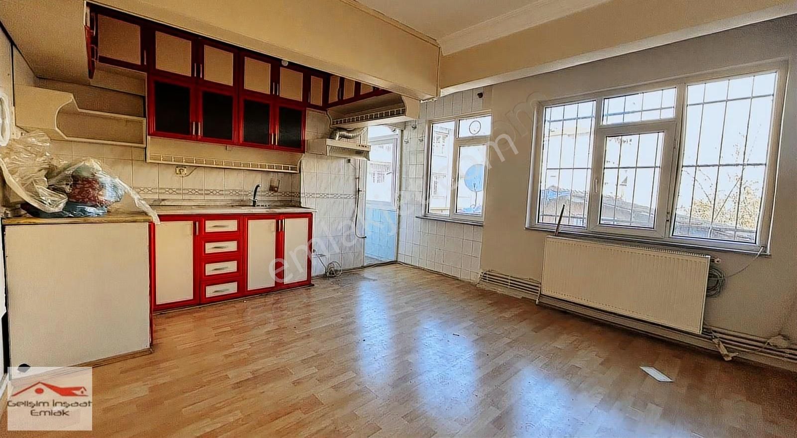 Gelişim Emlak`tan Masrafsız, Çift Cephe, Balkonlu, 80m², 2+1 - Görsel 7