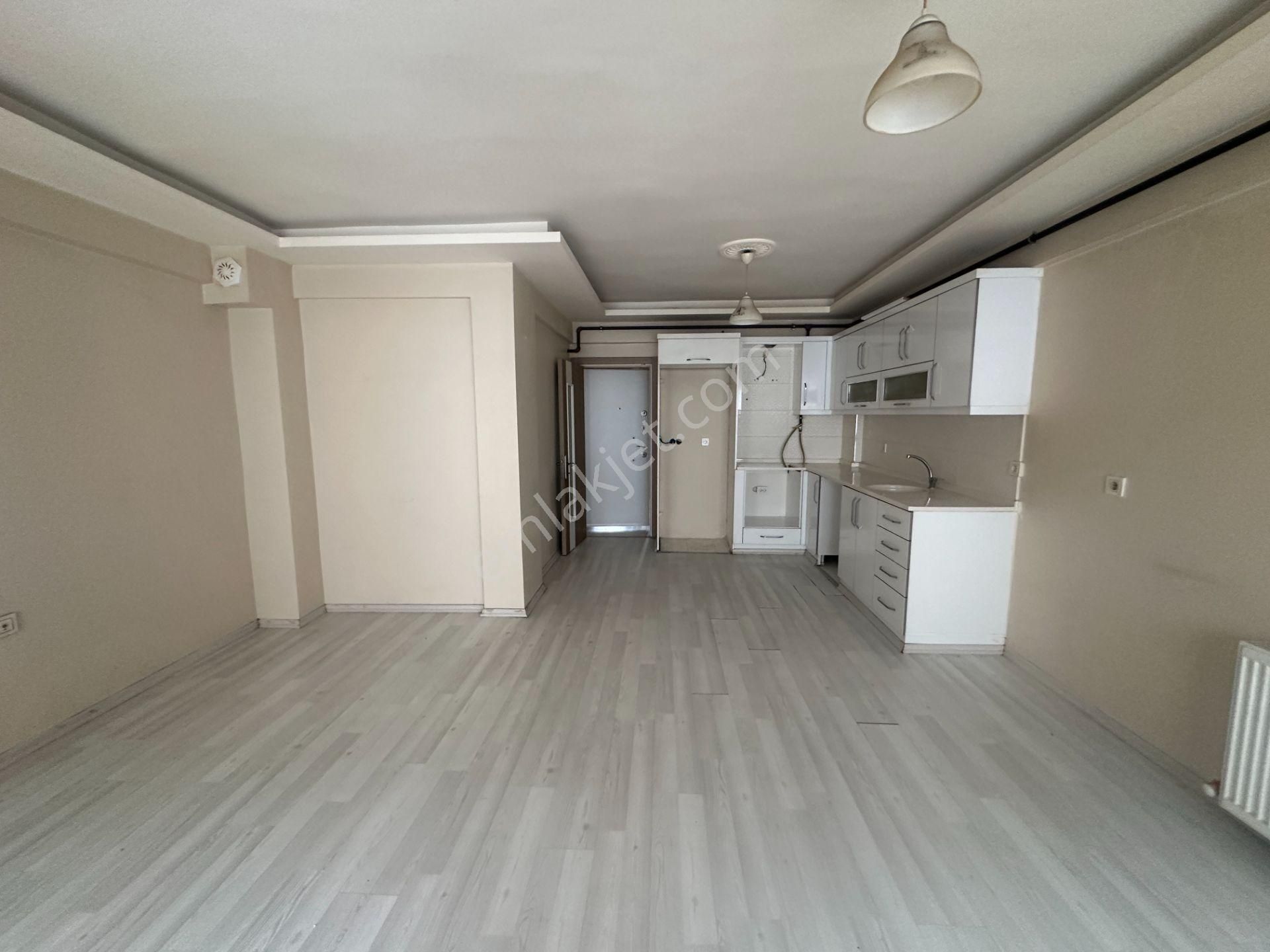 Çalışkan__dan Aydın Mah Merkezi Konum Doğalgazlı 2+1 Kiralık Daire - Görsel 4