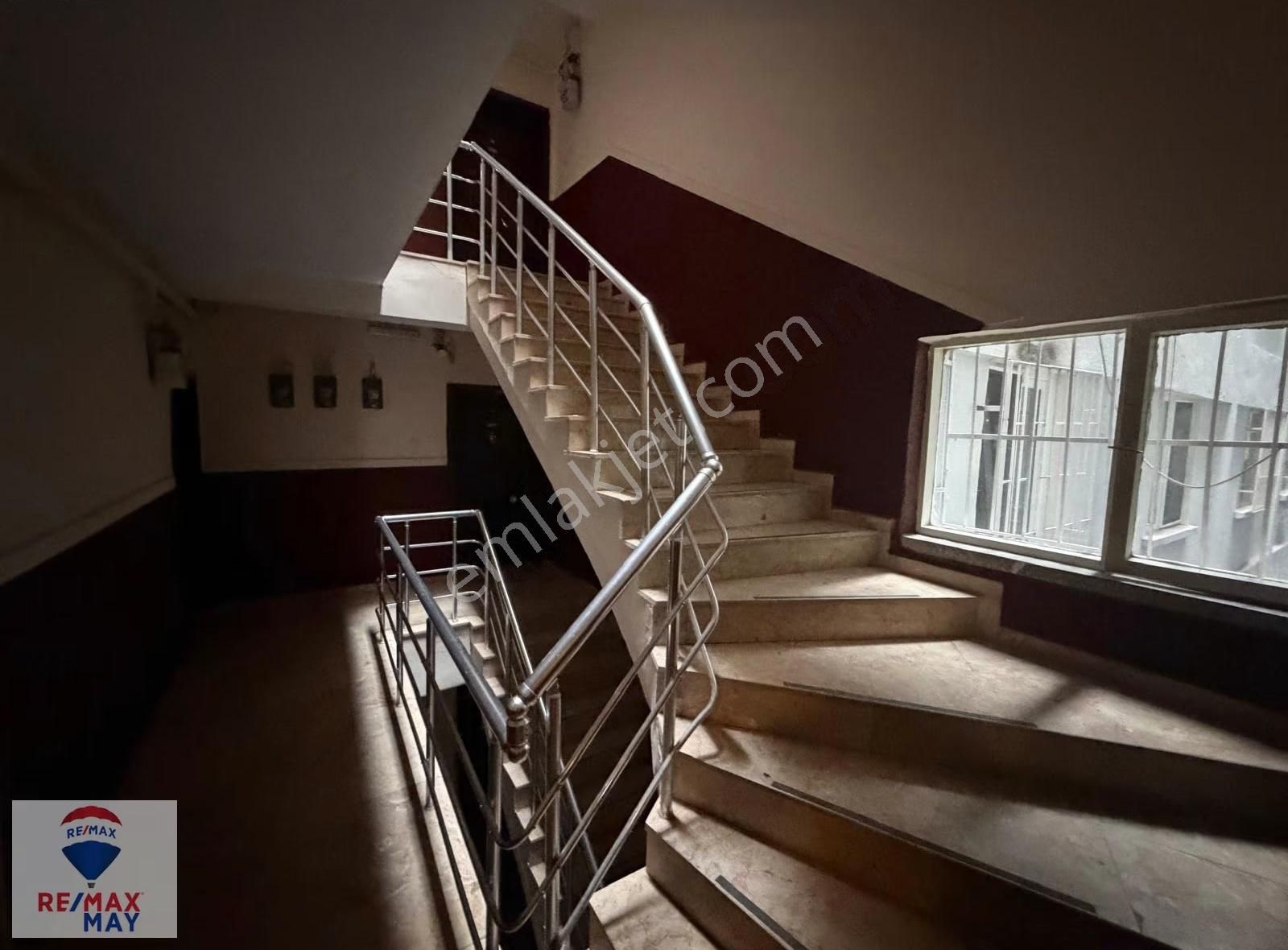 Dikmen Harbiye Mahallesinde 3+1 Satılık Daire - Görsel 6