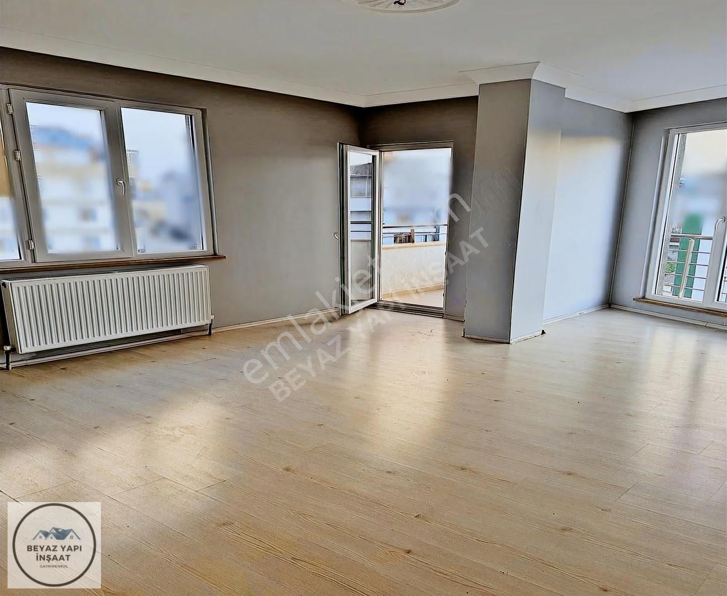 Beyaz Yapı'dan Masrafsız Açık-kapalı Otoparklı 2+1 Ara Kat Daire - Görsel 3