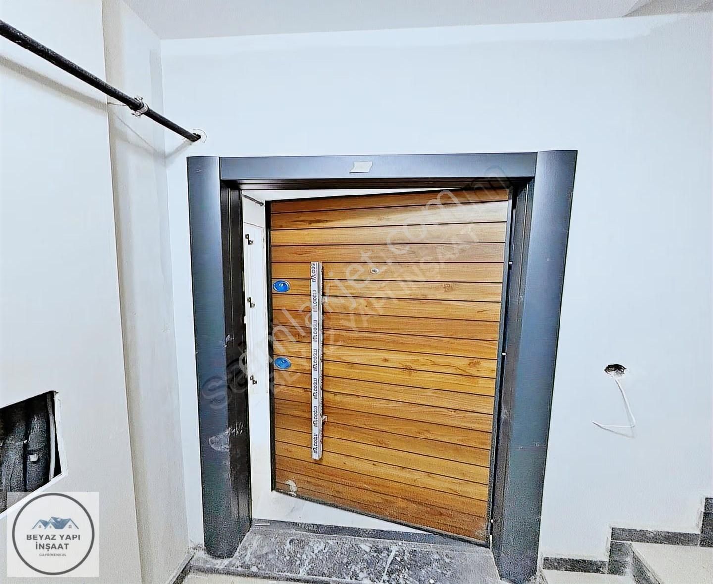 ( Beyaz Yapı'dan Cadde Üzeri Okul Market Ulaşımın Dibinde 2+1 ( - Görsel 22