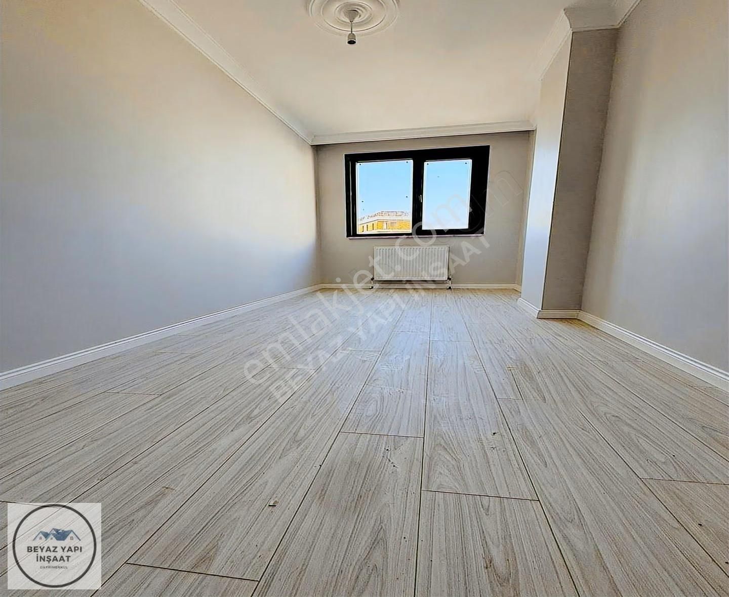 Beyaz Yapı'dan Caddeye Paralel Büyük M2'ye Sahip 2+1 Ara Kat !!! - Görsel 13