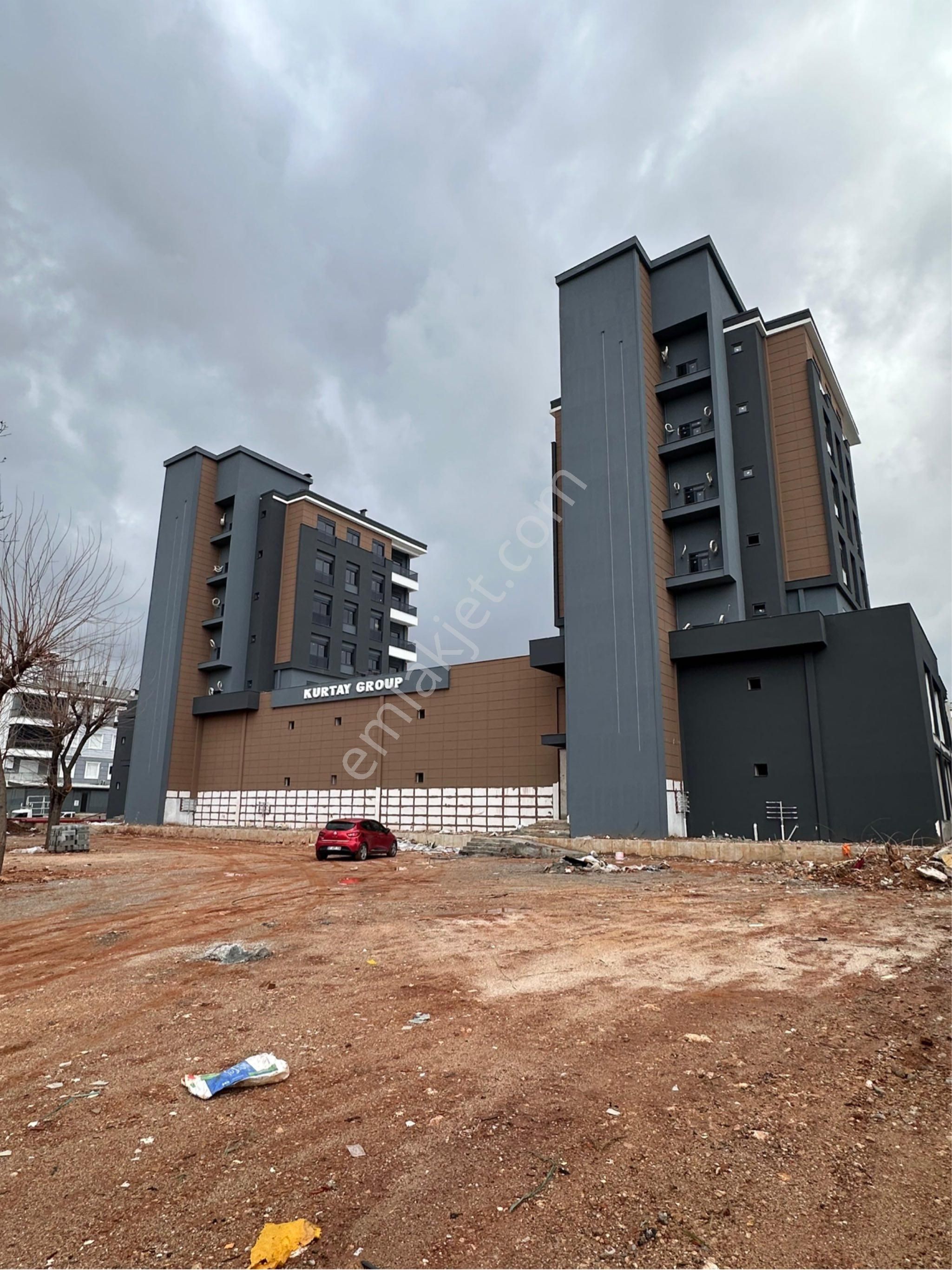 Kepez Mehmet Akifte 5 Kat 2+1 110m2 Caddeüstü Sıfır Asansörlü Ultra Lüks Satılık Daire - Görsel 2