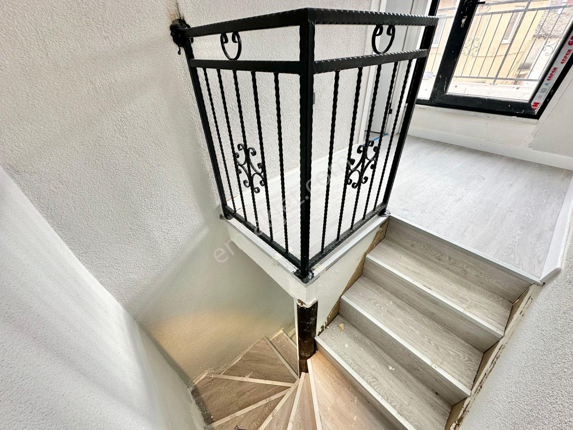 ꧁ay Emlaktan꧂kızılkeçili'de Geniş Bahçeli Özel Konseptli Şık Dizaynlı Dubleks Köy Evi - Görsel 20