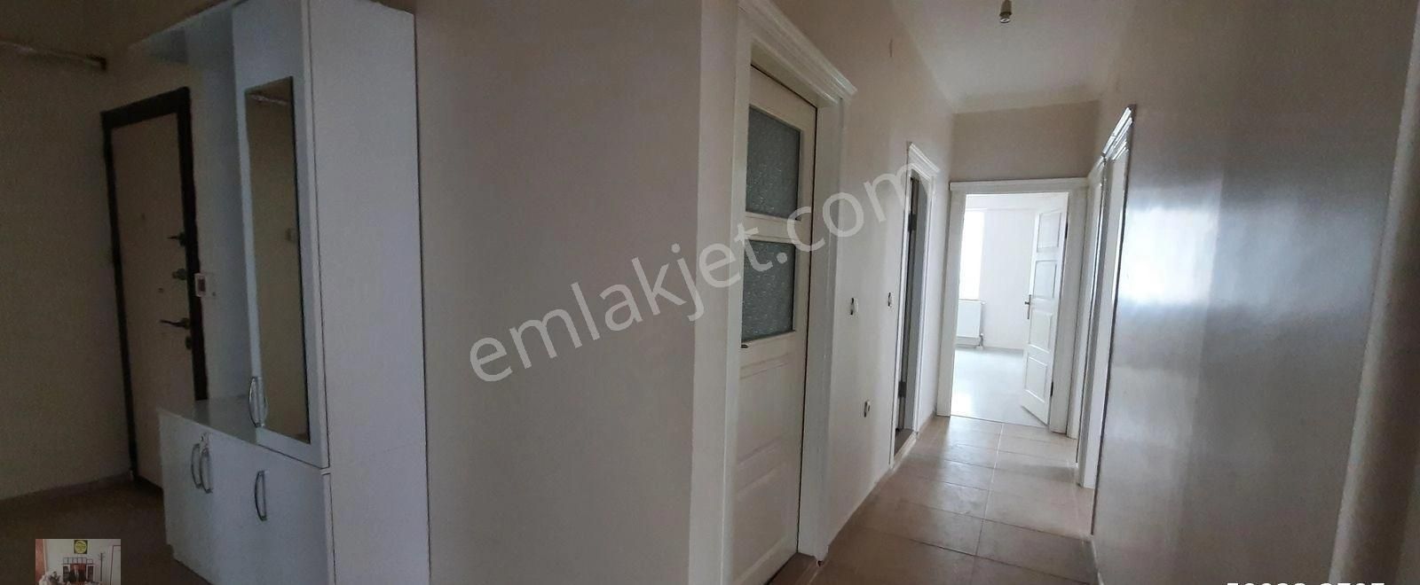 Karşıyaka Mah. Karşıyaka İlkokuluna Yakın 4 +1 Kiralık Daire - Görsel 4