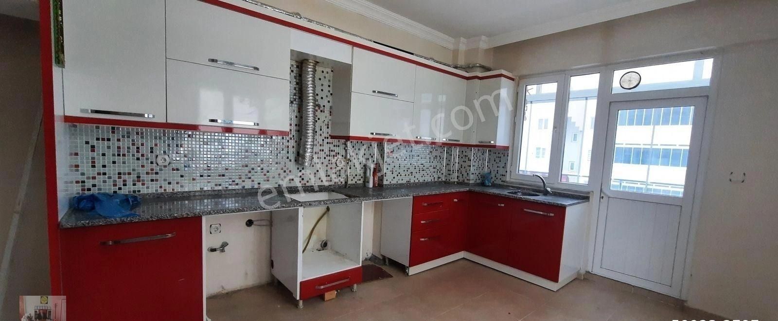 Karşıyaka Mah. Karşıyaka İlkokuluna Yakın 4 +1 Kiralık Daire - Görsel 11