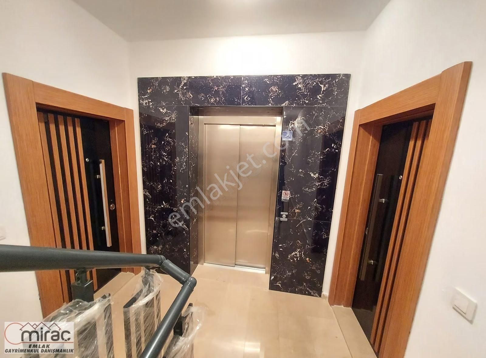 Emek Mahallesinde 2+1 Y.giriş Asansörlü Sıfır Daire - Görsel 9