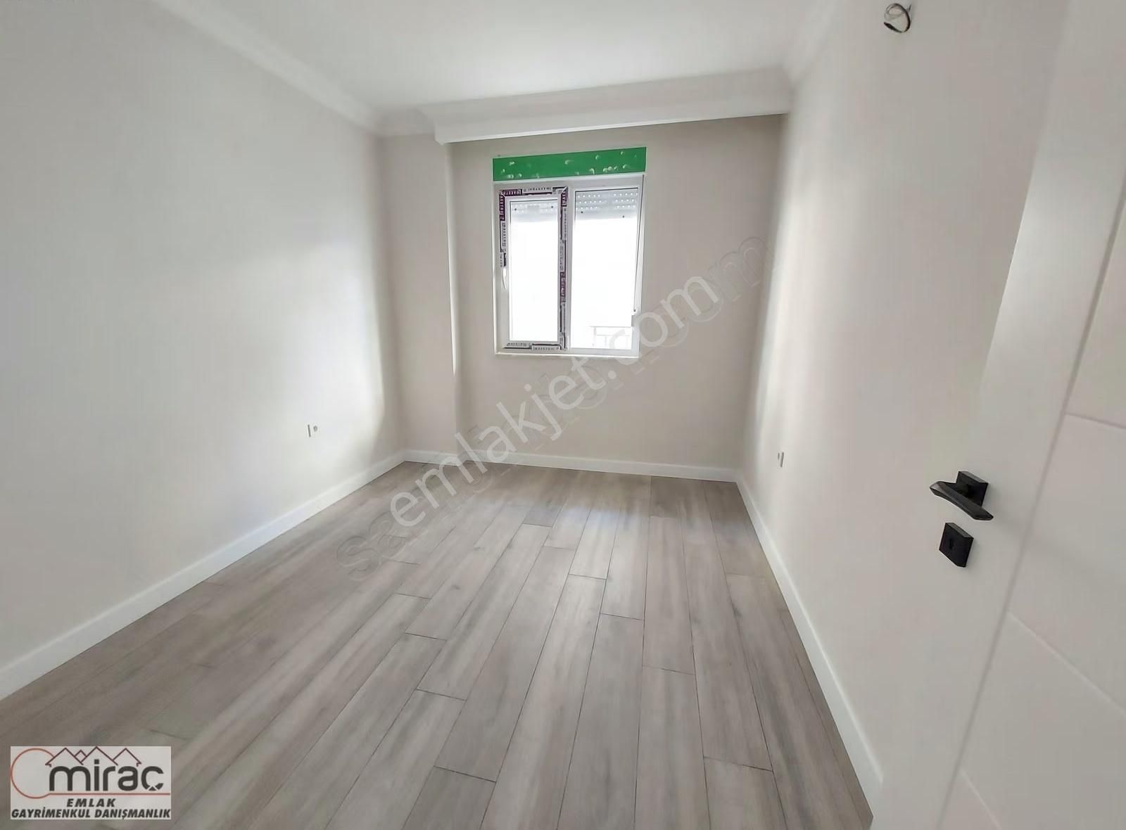 Emek Mahallesinde 2+1 Y.giriş Asansörlü Sıfır Daire - Görsel 6
