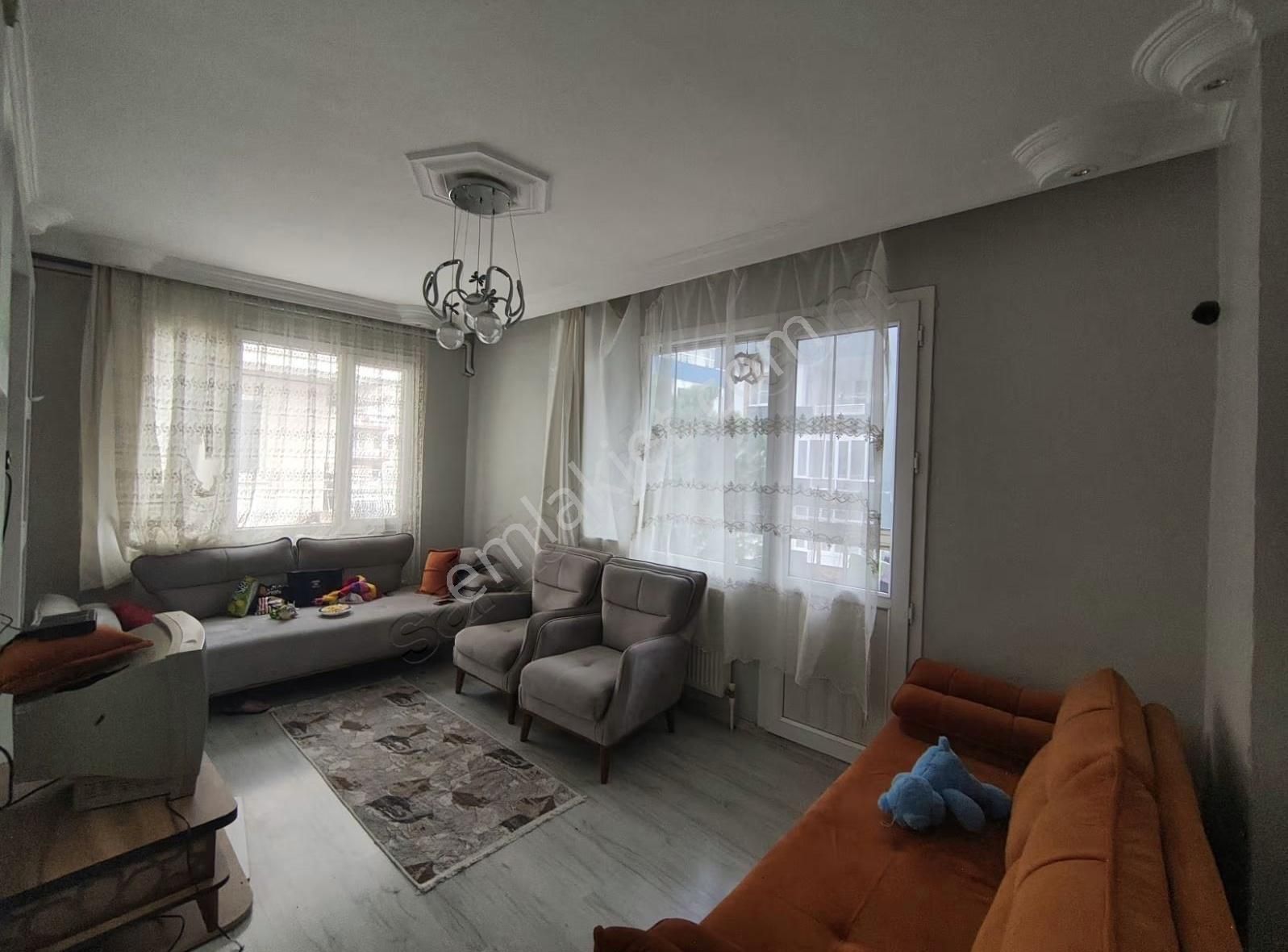 Dostlar Gayrimenkul Den İnönü Mahallesi 80 Evler Mevkiinde 3+1