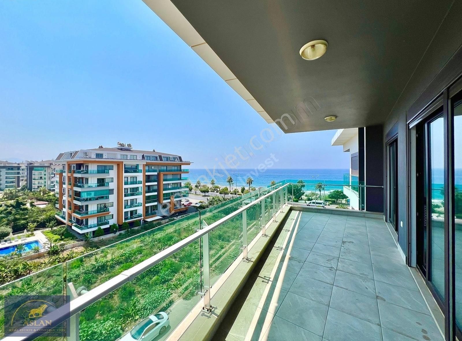Alanya Kestel Royal Sitesi'de Denize Sıfır Satılık 4+1 Daire - Görsel 19