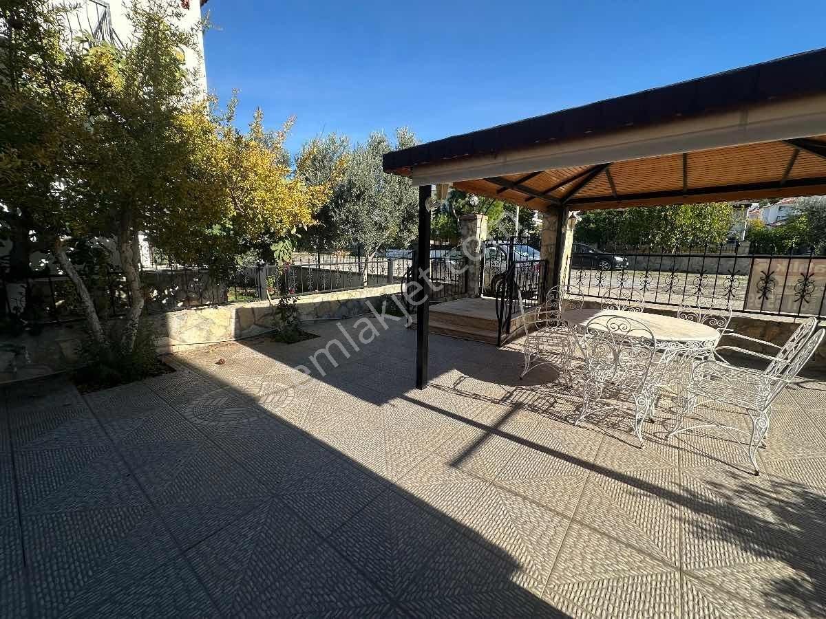 Denize 600 Metre Mesafede 4+1 Tam Müstakil Havuzlu Villa - Görsel 2