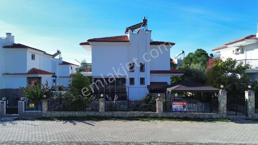 Denize 600 Metre Mesafede 4+1 Tam Müstakil Havuzlu Villa - Görsel 13