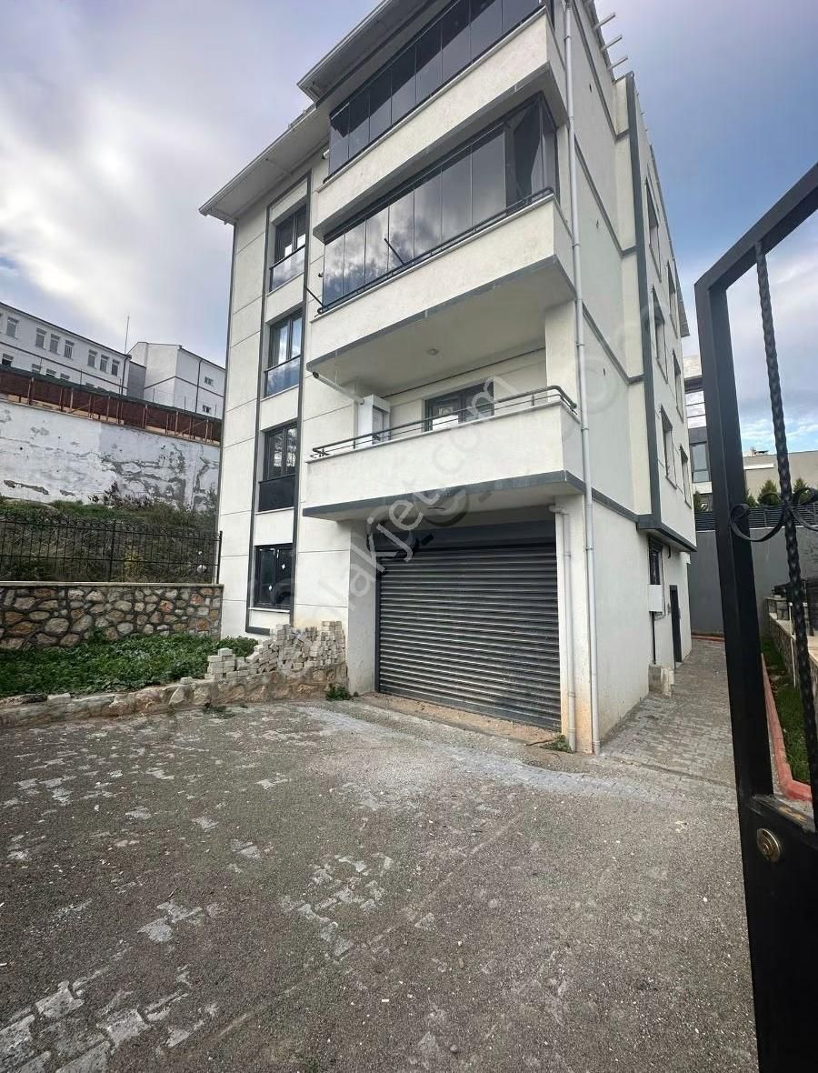 Bursa Emlak Alem-i Sıfır Ayarında 3+1 Şahin Tepesi Kiralık Daire