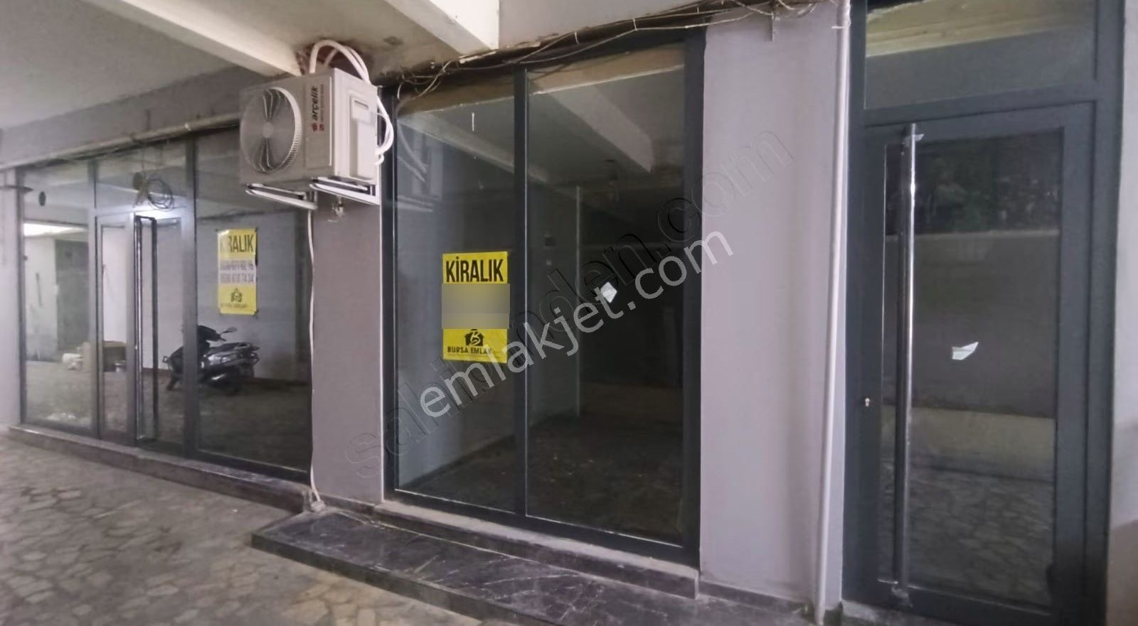 Bursa Emlak Alem-i Çarşı Merkezinde 50 M2 Pasaj İçinde Kiralık - Görsel 8