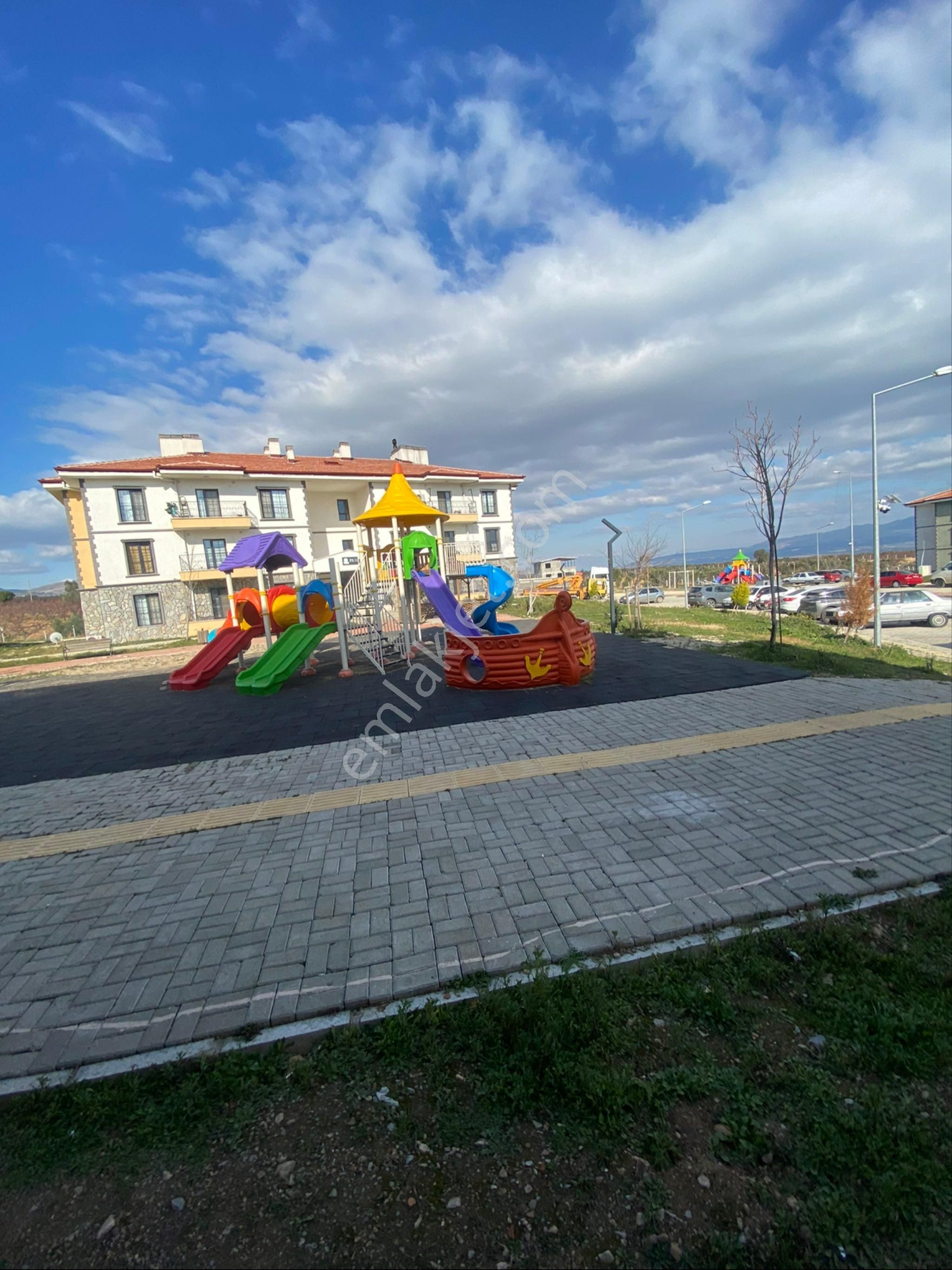 Sancaklı Bozköy Toki’de Satılık 2+1 Arakat Fırsat Daire!!!! (borcu Yoktur) - Görsel 4