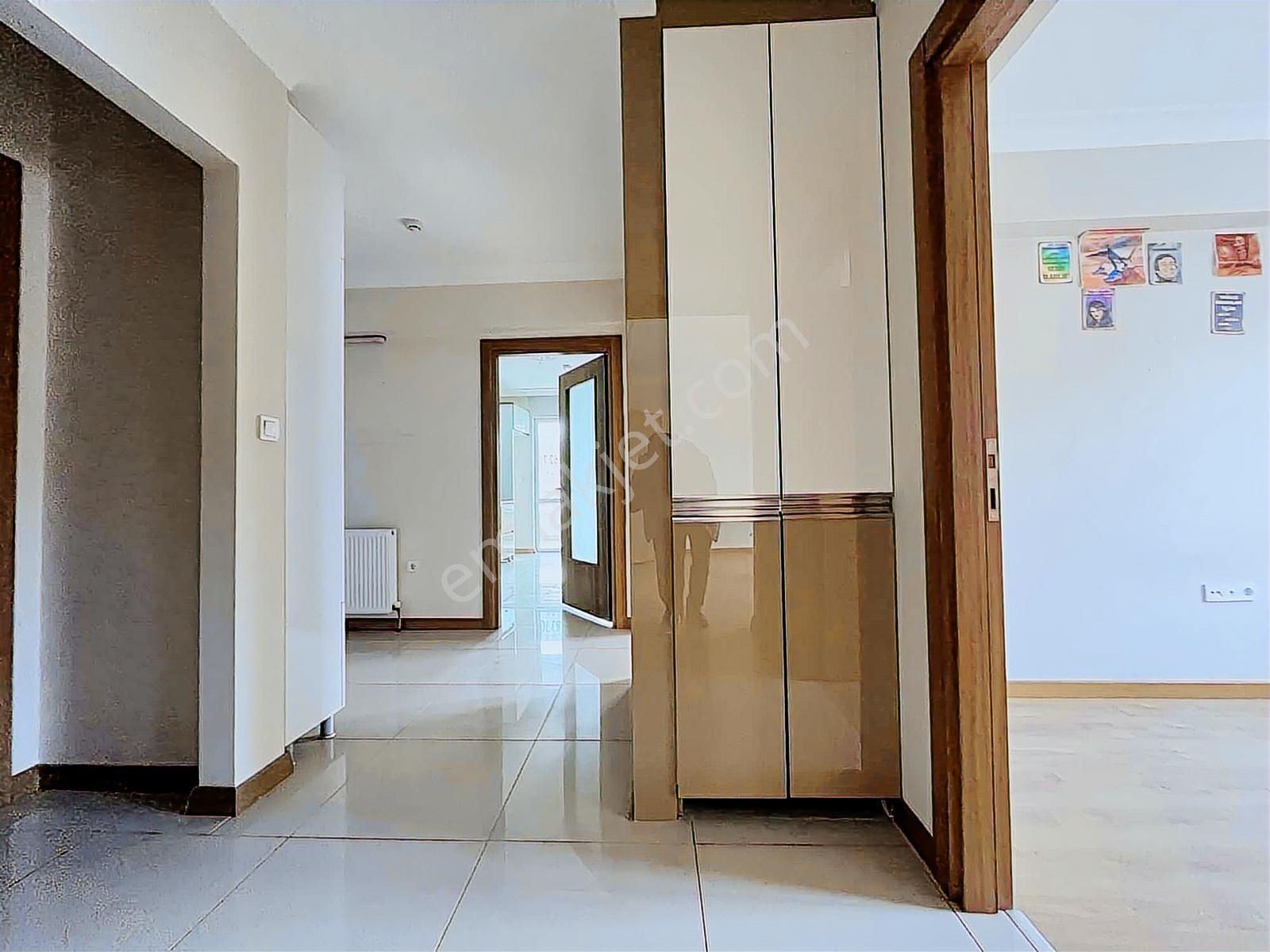 Yüce'den▓ Site İçerisin'de Park Manzaralı 3+1 Kiralık Daire. - Görsel 9