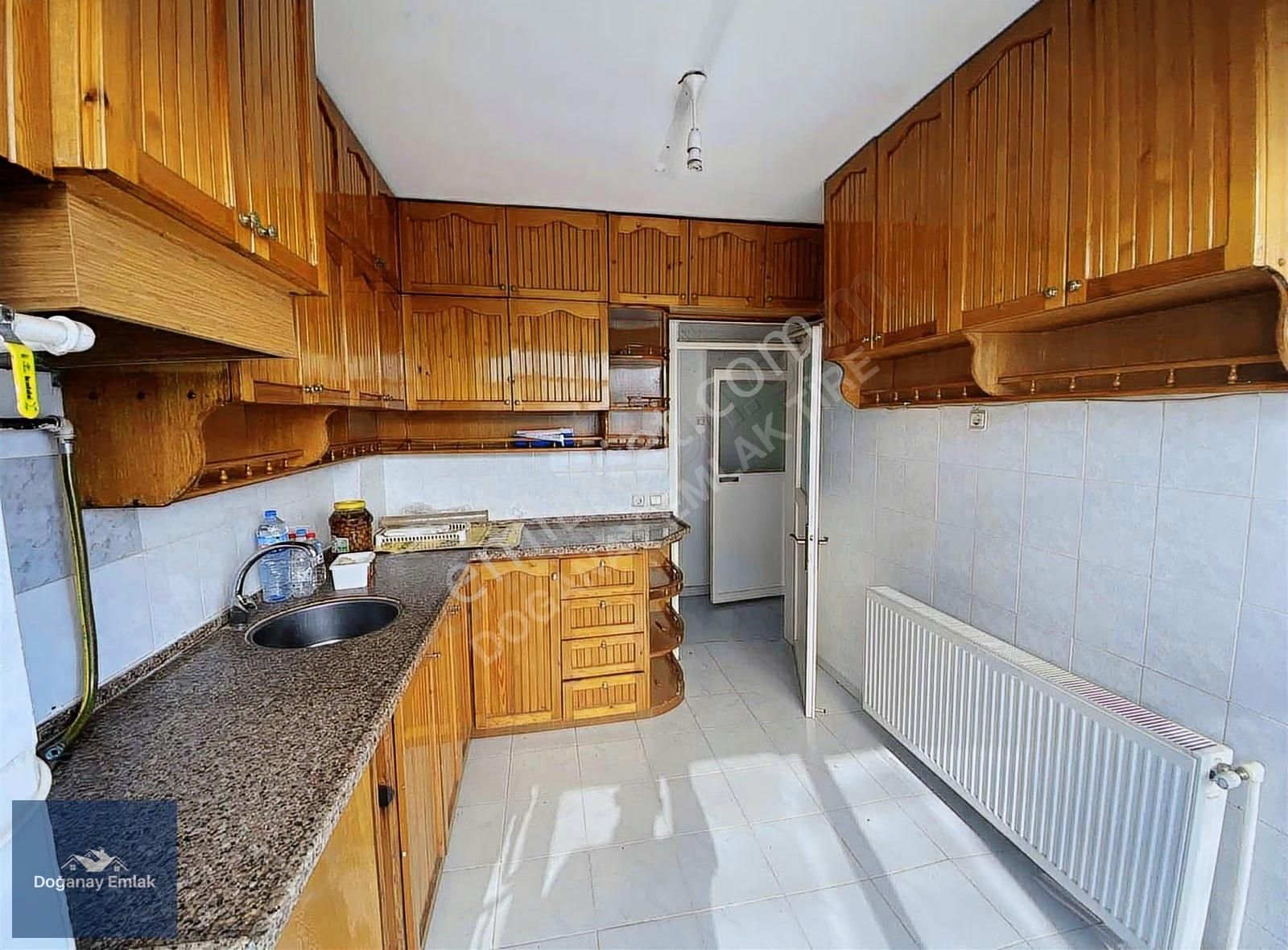 Doğanay Emlaktan Tire De Kiralık 3+1 Doğalgazlı Daire - Görsel 9