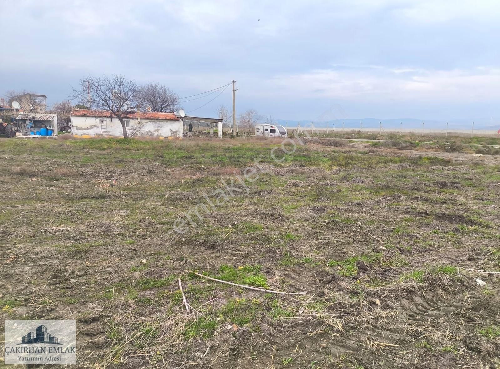 Çaltılıdere Yat Tersanesine Sıfır Denize Çok Yakın Satılık Tarla