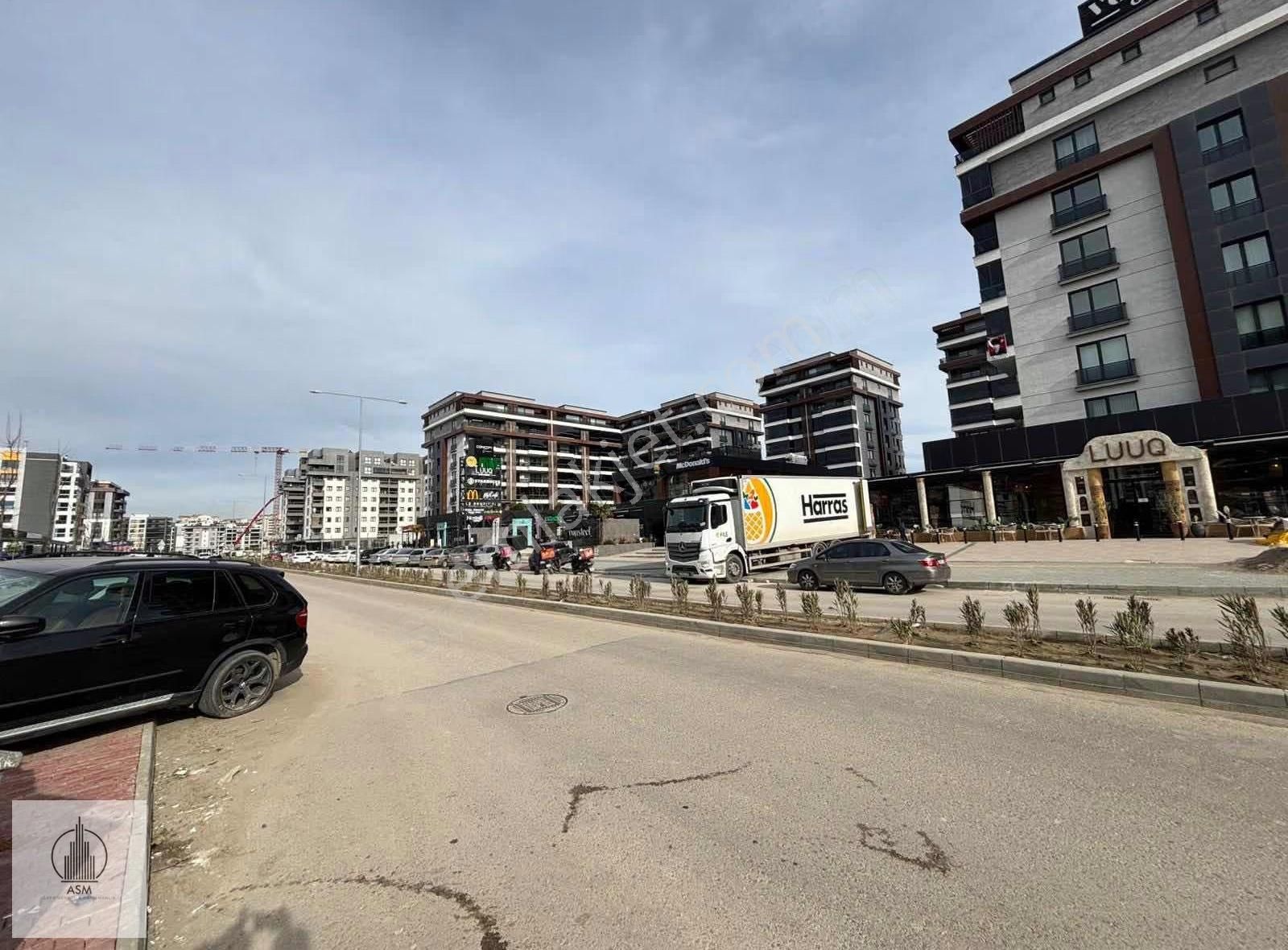 Balkan Mahallesinde Bulvar Cephe Arakat Satılık Geniş Daire - Görsel 6