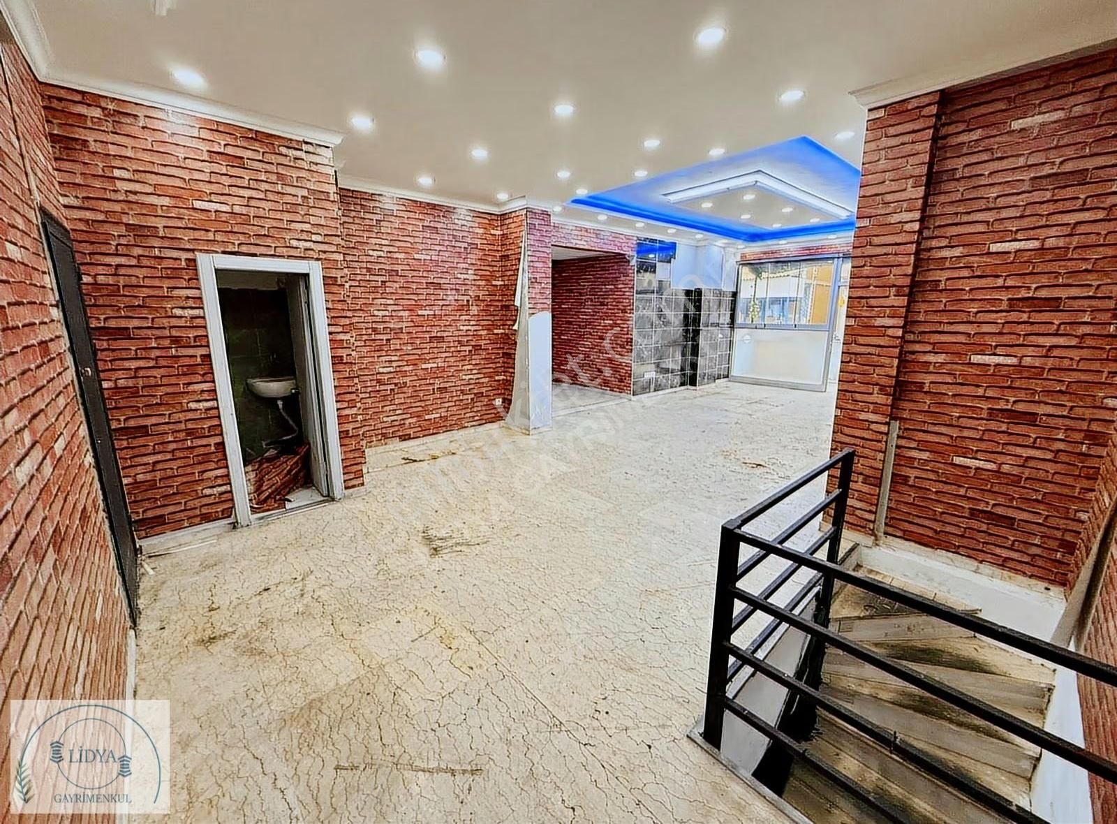 Akyazı Cad. Üzerinde | 120m² | Alt Kat Depolu Boş Dükkan - Görsel 2
