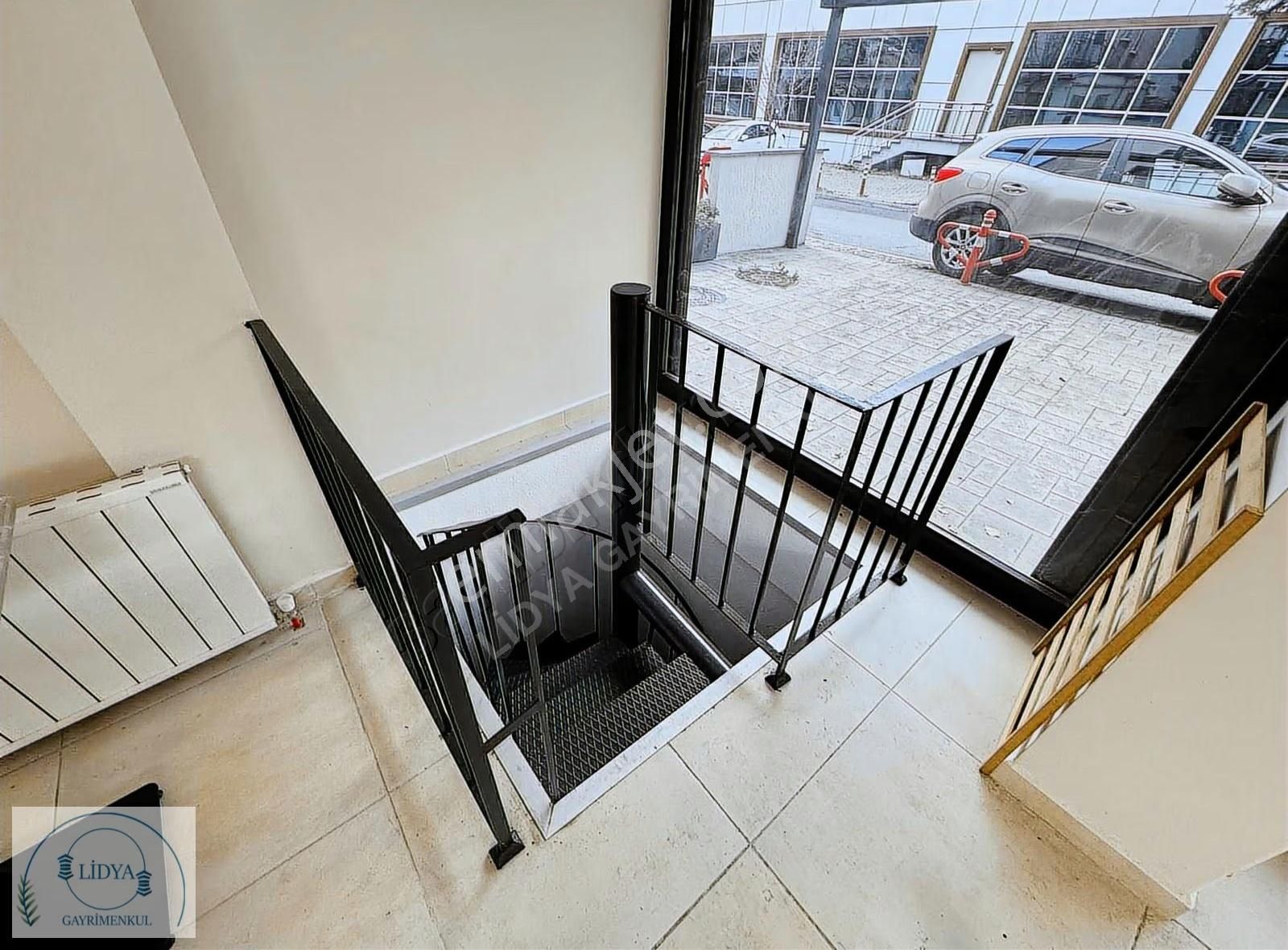 Sgk Karşısı 120 M2 Tam Donanımlı Bahçeli Depolu Sıfır Dükkan - Görsel 7