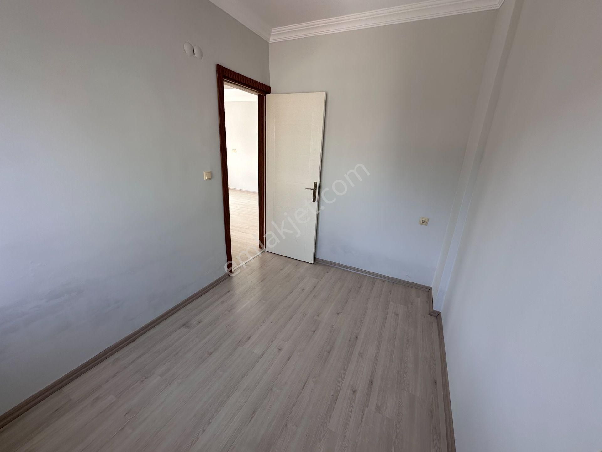 Değirmendere'de Havuzlu Site İçerisinde Uygun Fiyatlı Kiralık 2+1 Daire - Görsel 23