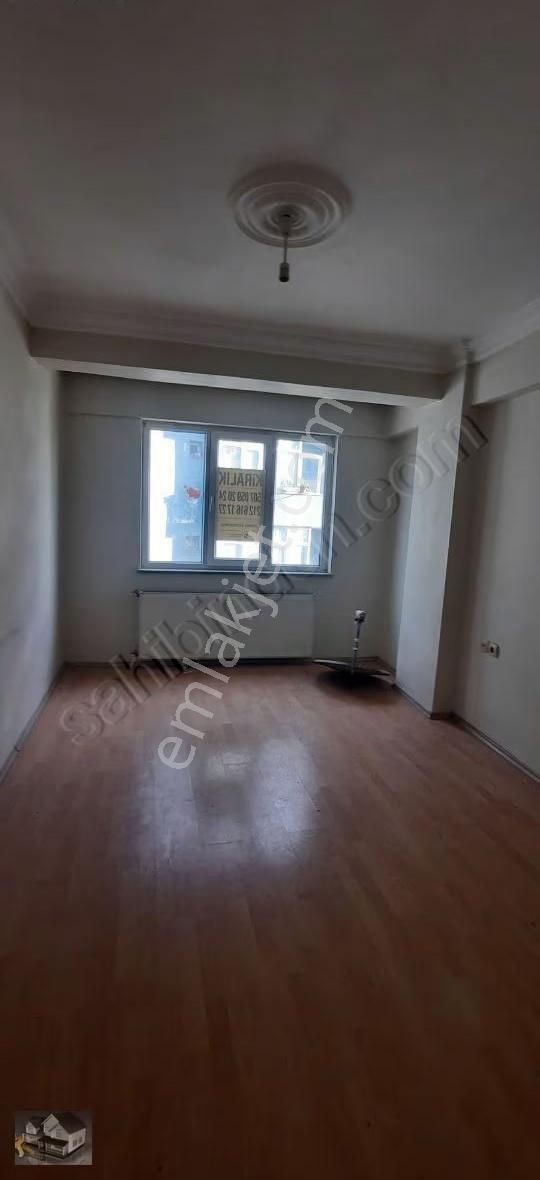 Eyüp İslambeyde Kiralık 2+1 2.kat Daire