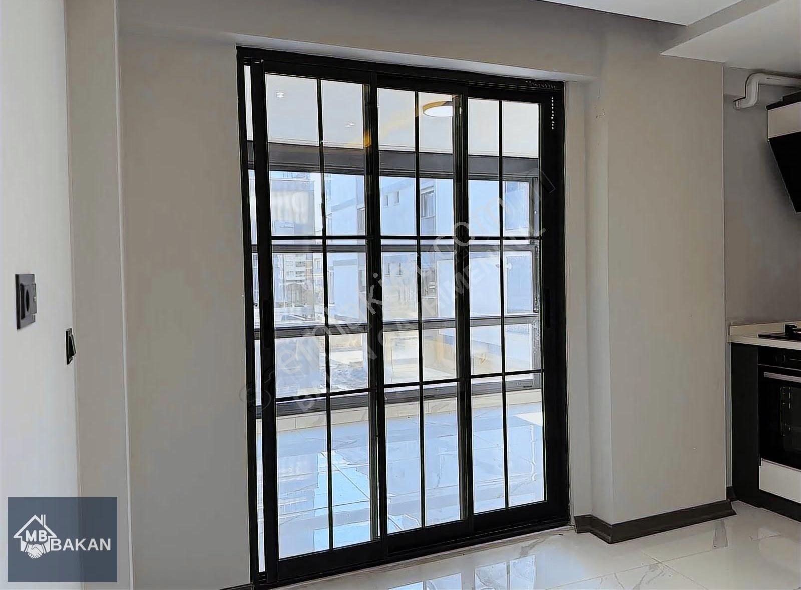 Bakan'dan Ultra Lüks 2+1 Harika Konum Giyotin Cam Balkonlu - Görsel 17