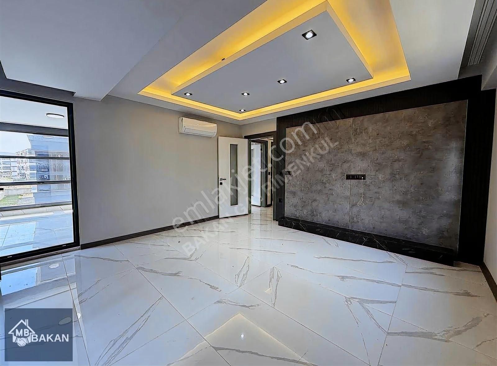 Bakan'dan Ultra Lüks 2+1 Harika Konum Giyotin Cam Balkonlu - Görsel 15