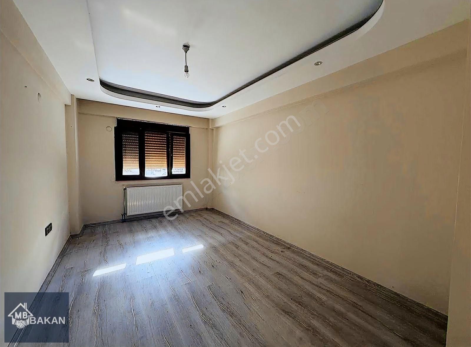 Bakan'dan Muratbeyde Havuzlu Site 3+1 - Görsel 4