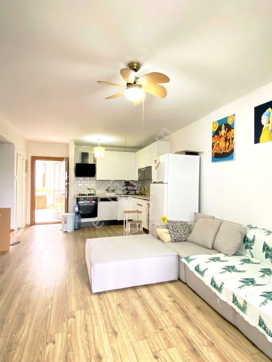 Silivri Basınkent 1 Sitesi'nde Satılık Deniz Manzaralı Tripleks - Görsel 22