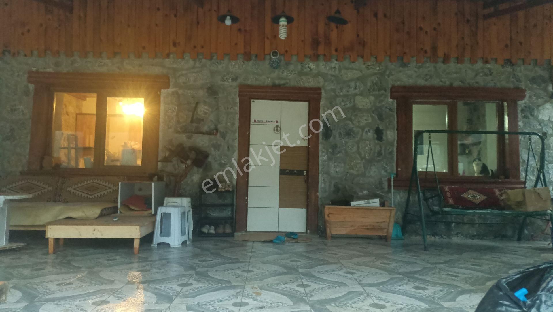 4 Dönüm Arsa İçinde Taş Ev - Görsel 4