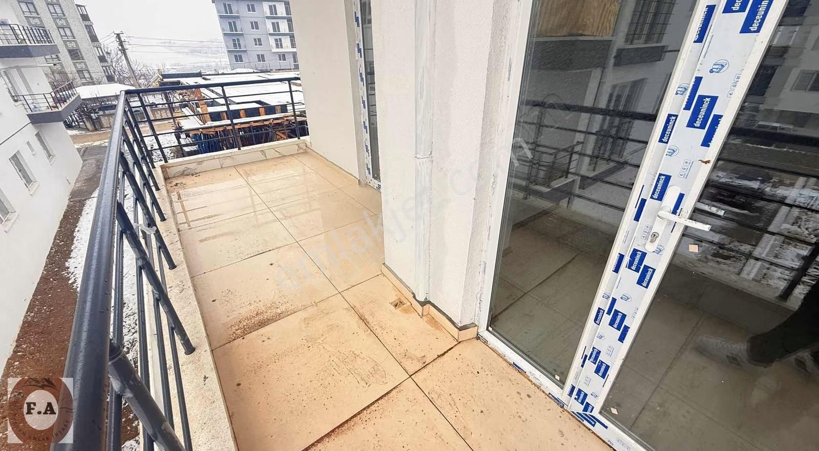 Akyurt Merkezde Anacadde Yakını 3+1 Orta Kat Sıfır Bina - Görsel 19