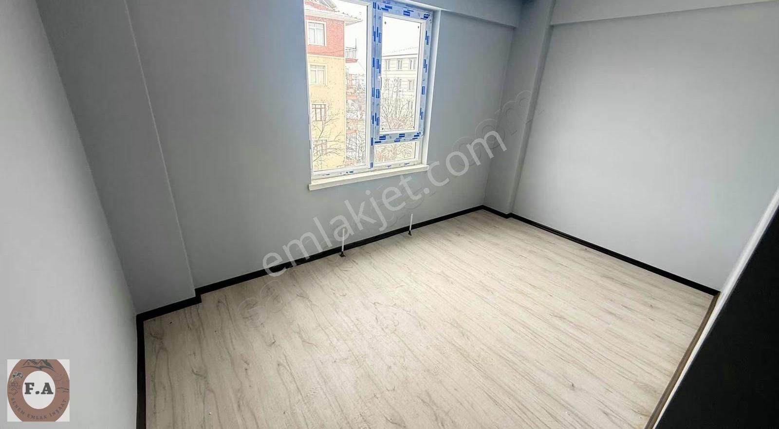 Akyurt Merkezde Anacadde Yakını 3+1 Orta Kat Sıfır Bina - Görsel 7