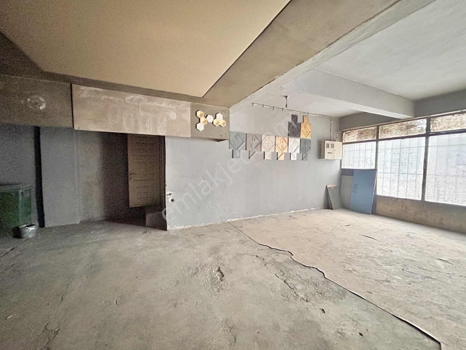 Yıldırım Merkezi Konumda Kiralık Depo & Dükkan - Görsel 3